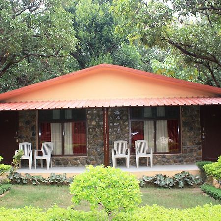 Krishna Wilderness Retreat Hotel Rāmnagar Eksteriør billede